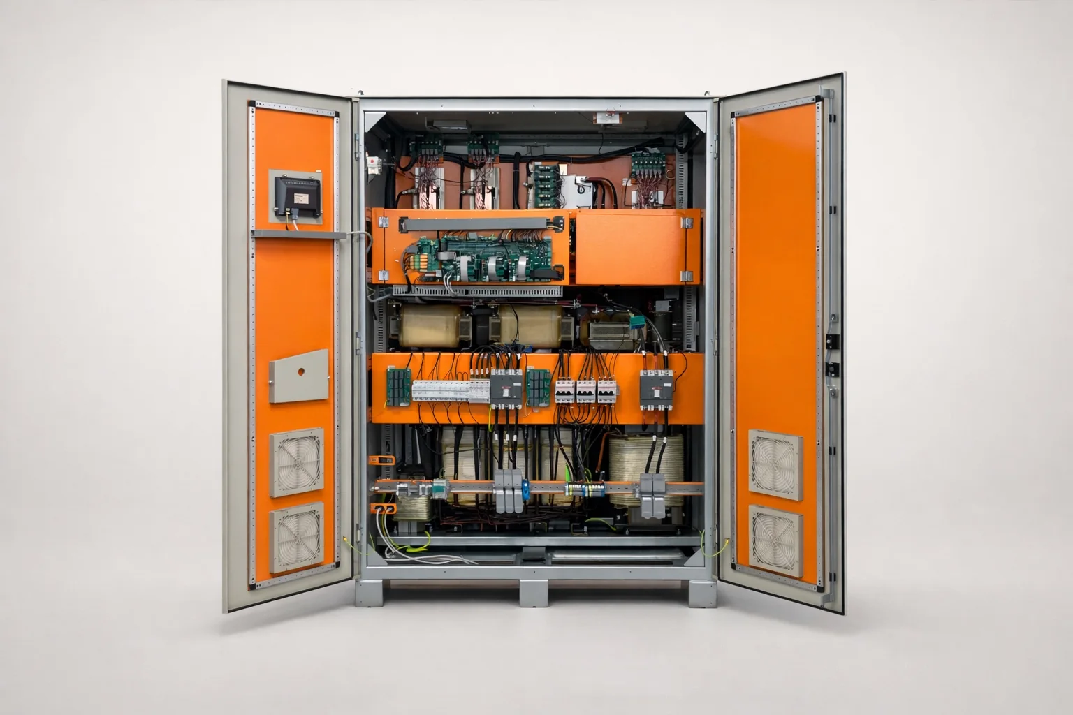 Armoire industrielle ouverte de conversion et distribution électrique
